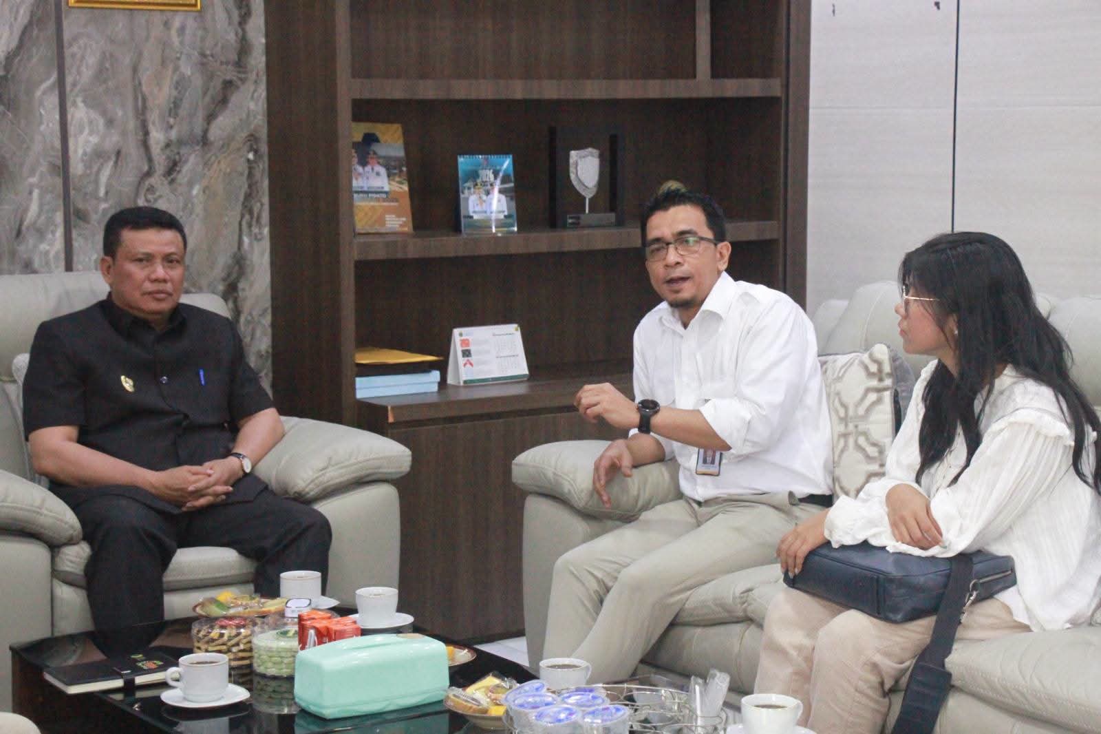 Hilirisasi Kelapa Didorong, Petani Tanjab Barat Masih Menunggu Kepastian Harga dan Pasar