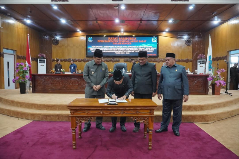 DPRD Tanjabbar Gelar Rapat Paripurna Terkait Raperda, Rencana Pembangunan Industri 2025–2045