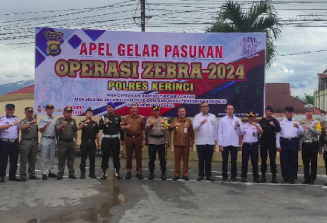 Hadiri Apel Gelar Pasukan Operasi Zebra, Pj Bupati Asraf : Operasi Zebra bertujuan untuk menekan angka kecelakaan dan pelanggaran lalu lintas, serta memberikan edukasi kepada masyarakat