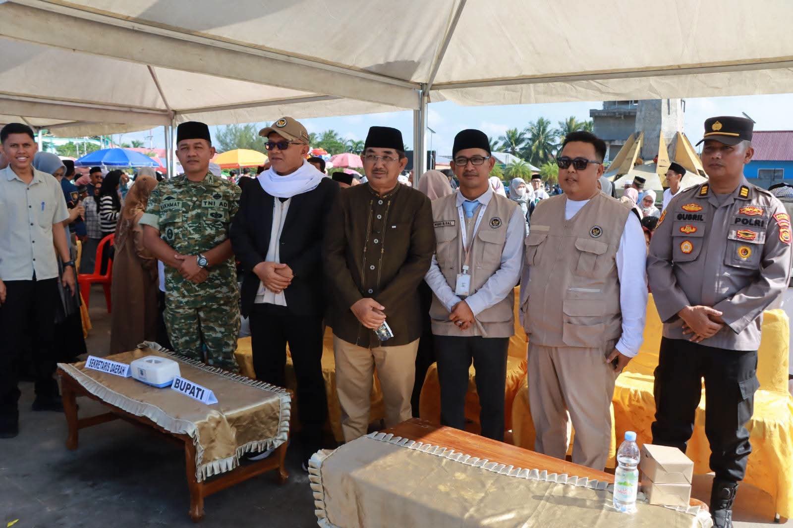 Bupati Anwar Sadat Sambut Kepulangan Jamaah Haji Kloter 21, 270 Jamaah Tiba dengan Selamat di Kuala Tungkal