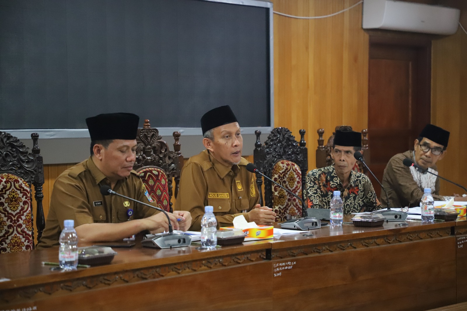 Sekda Pimpin Rapat Teknis Persiapan Pelantikan LAM Jambi Kabupaten Tanjab Barat 