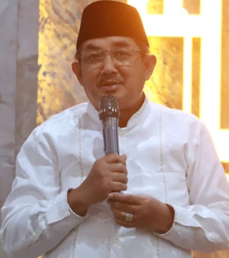 Bupati Anwar Sadat Harap Partisipasi Arakan Sahur Meningkat di Tahun Mendatang, Minta DIPAPORA Persiapkan Lebih Matangkan-lebih-matang/