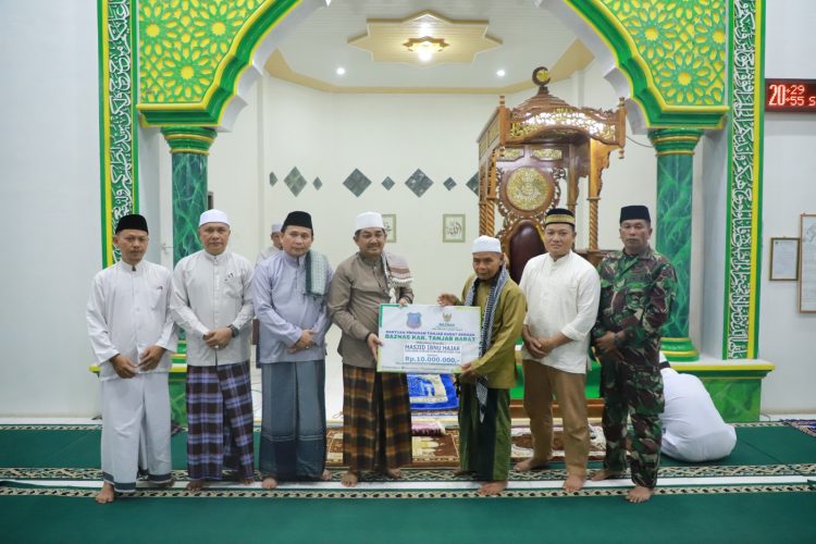 Bupati Tanjung Jabung Barat Laksanakan Safari Ramadhan di Desa Bram Itam Raya