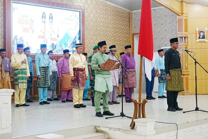 Peringati HUT Provinsi Jambi ke-68, Anggota DPRD Tanjabbar Bacakan Naskah Deklarasi Badan Kongres Rakyat Jambi