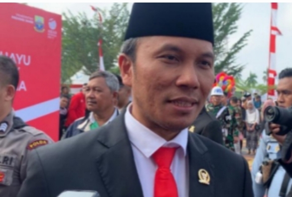 Ketua DPRD Jambi Edi Purwanto Ajak Masyarakat Tetap Kondusif Jelang Pemilu 2024  Artikel ini sudah tayang di VIVA.co.id pada hari Senin, 21 Agustus 2023 - 20:08 WIB Judul Artikel : Ketua DPRD Jambi Ed