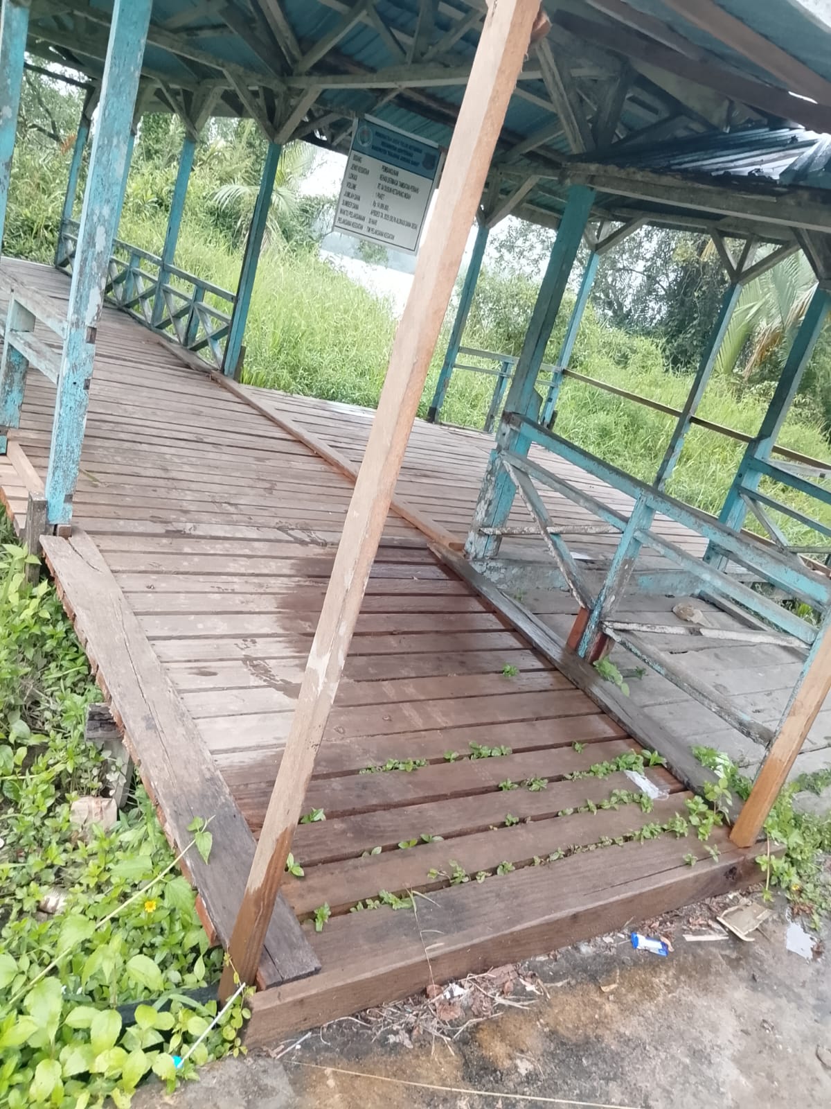 Proyek Jembatan dan Dermaga Desa Teluk Ketapang Diragukan Diduga Material Tak Sesuai Spek