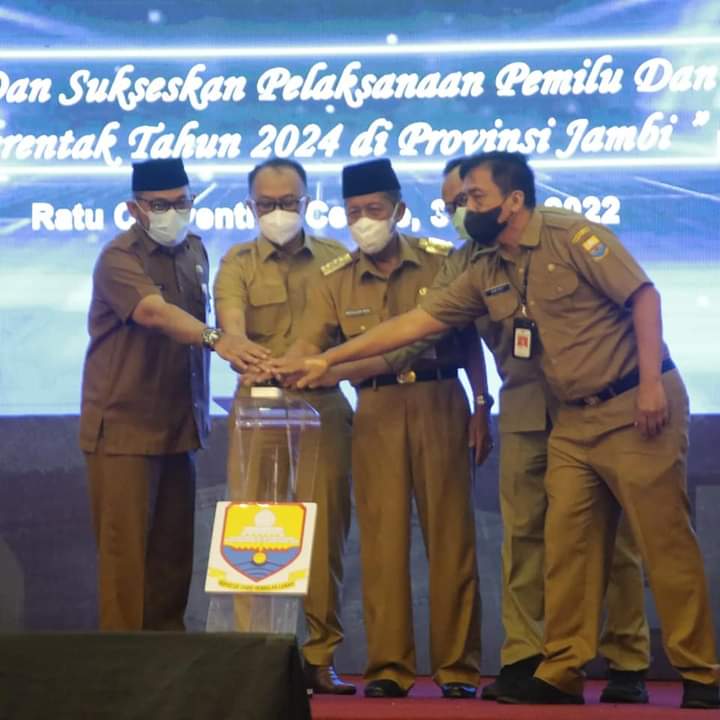 Wako Ahmadi Hadiri Rakor Dukcapil Se-Sumatera 