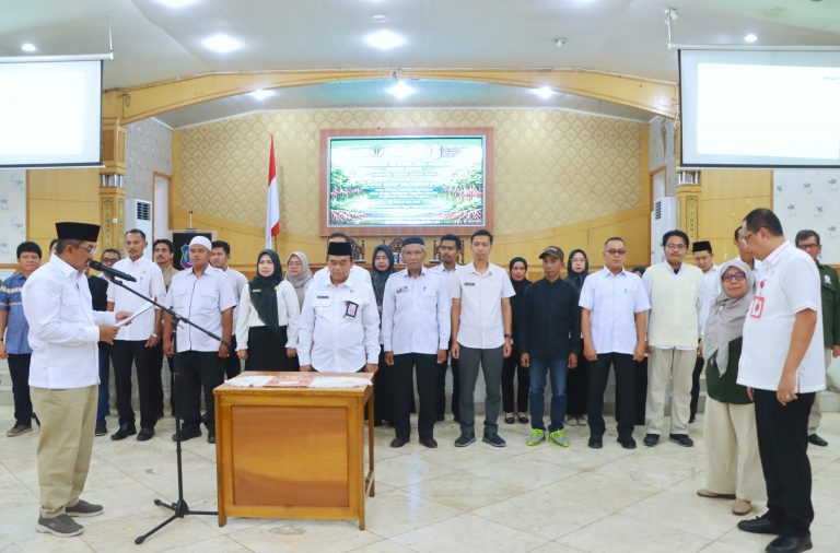Bupati Anwar Sadat Kukuhkan KKMD Tanjab Barat dan Pimpin FGD Regulasi Mangrove