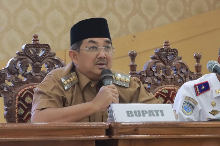 Bupati Ajak Mamang Becak Tertib Lalu Lintas, Tingkatkan Keselamatan