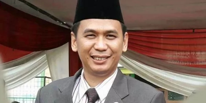 NGOBROL POLITIK - Wakil Ketua DPRD Provinsi Jambi Faizal Riza: Warisi Gaya Politik Santun Sang Ayah