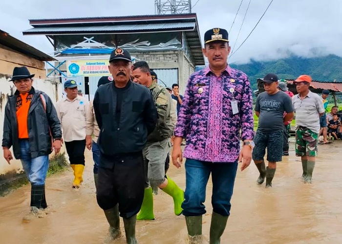 Pj. Bupati Asraf Perintahkan BPBD Segera Beri Bantuan Warga Terdampak Banjir Bandang