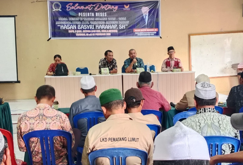Wakil Ketua DPRD Tanjabbar Reses di Pematang Lumut, Warga Sampaikan Usulan Pembangunan