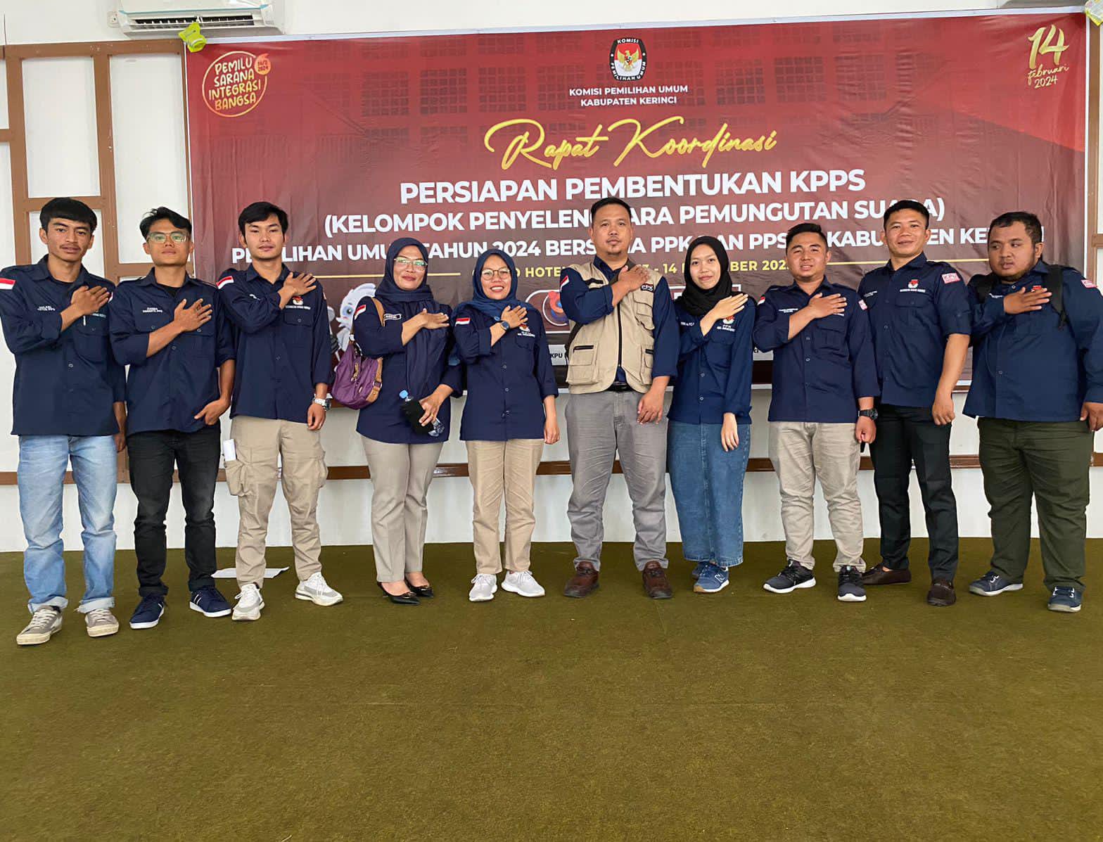 Menuju pemilu yang damai : PPK Danau Kerinci bersama Ketua PPS se Kecamatan Danau Kerinci hadiri Rakor persiapan Pembentukan KPPS.